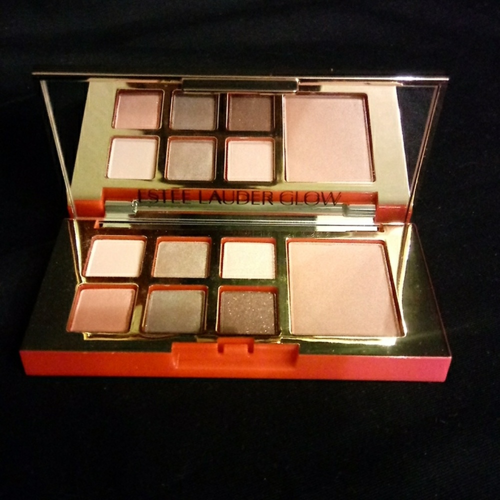 NWOT Estee Lauder Eye/Blush Palette